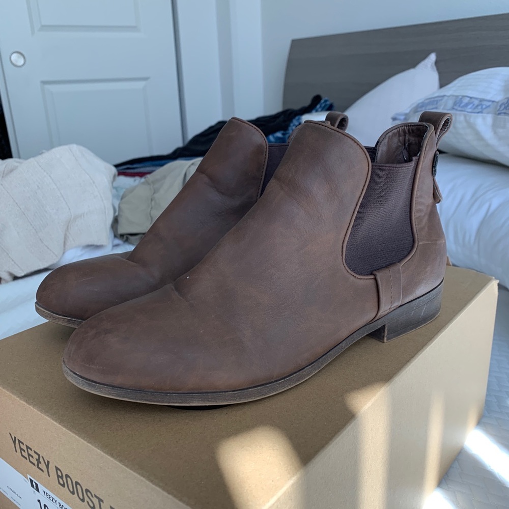 Madden Girl Brown booties